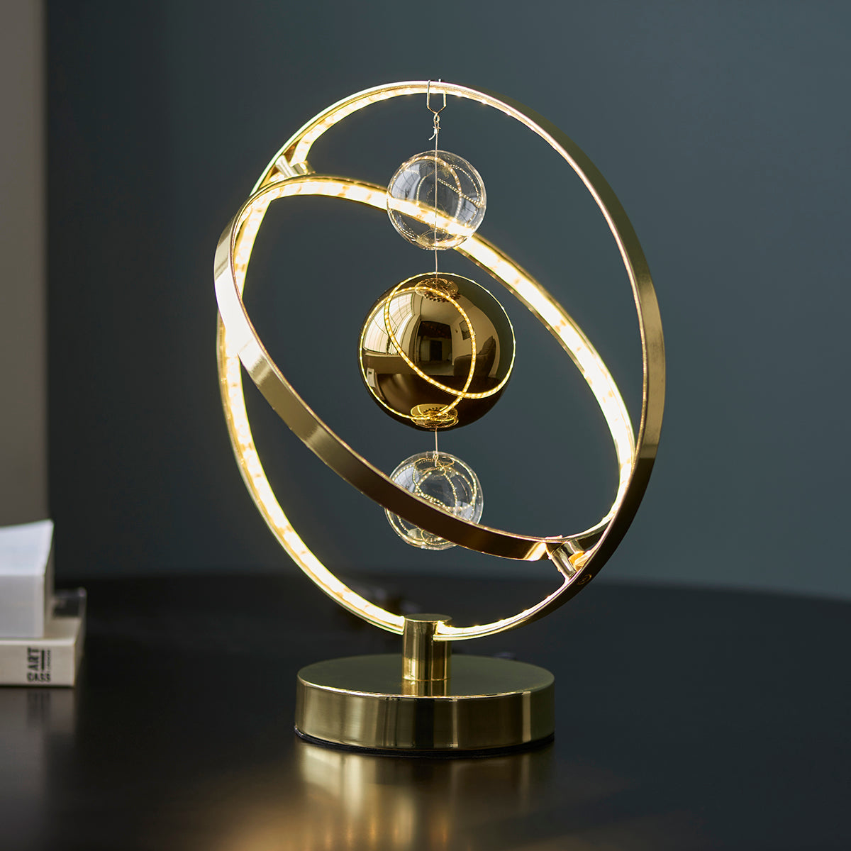 Gold effect plate with clear & gold glass