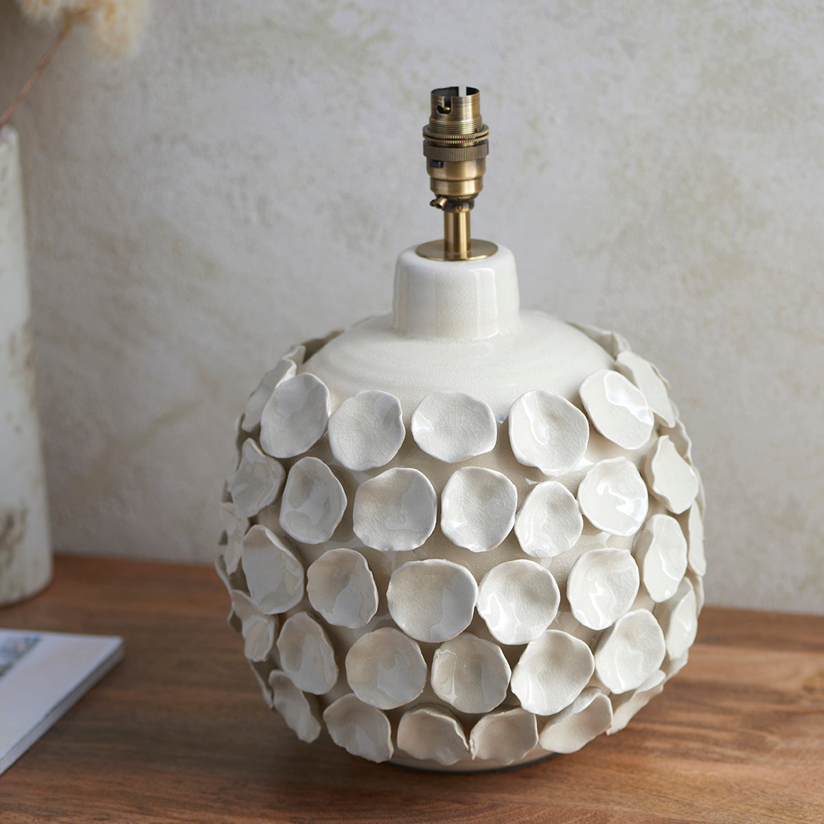 Ivory crackle glaze & brushed aged brass plate
