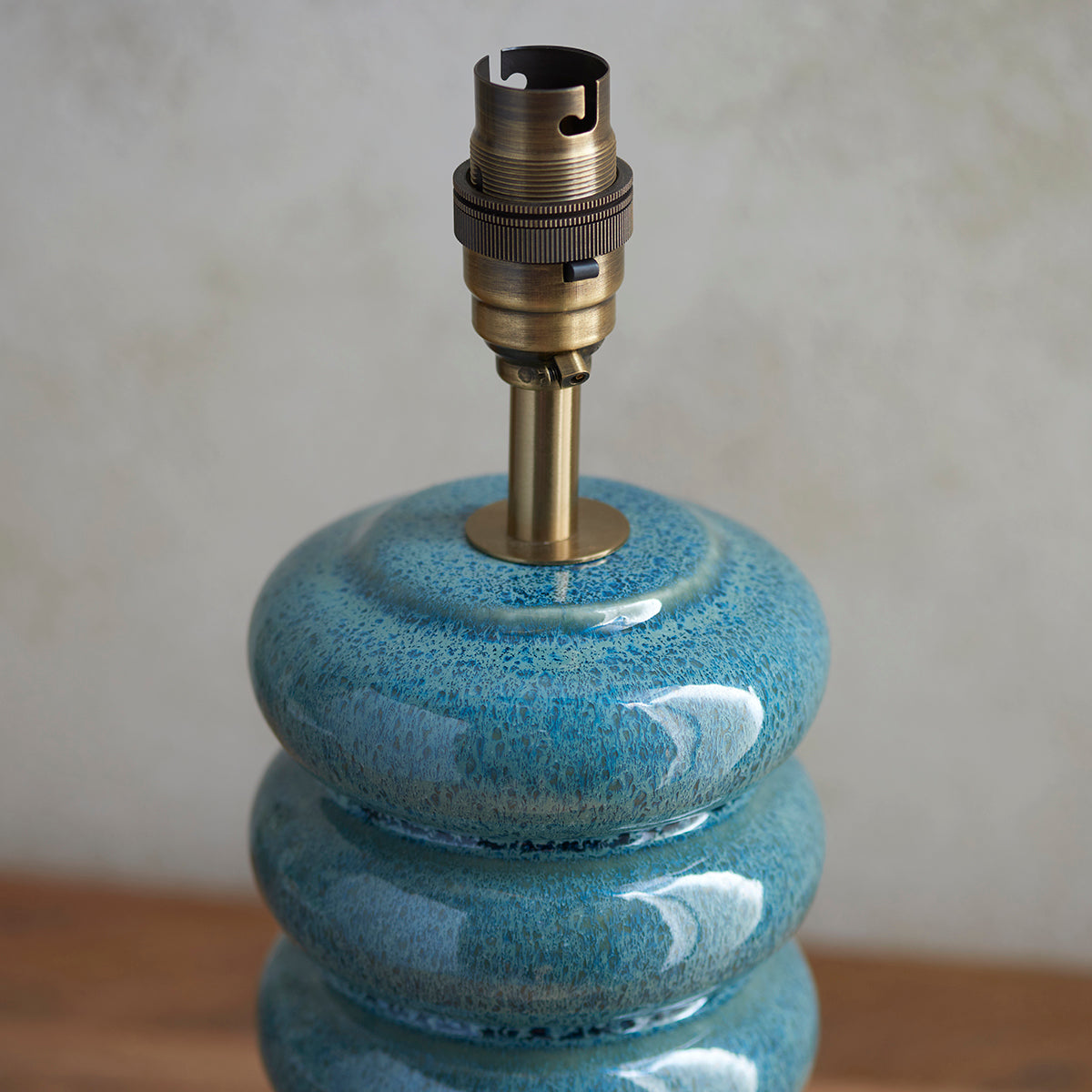 Ocean spray glaze & brushed aged brass plate