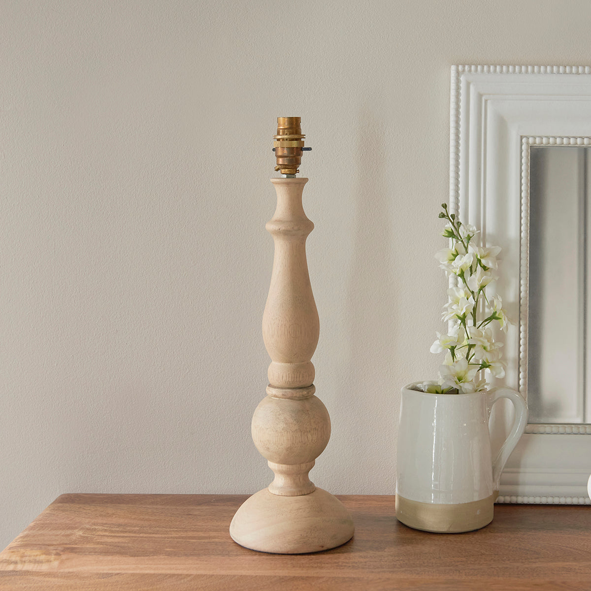Natural wood & brushed aged brass plate