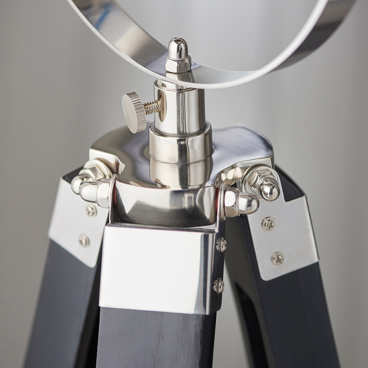Farah Retro Tripod Floor Lamp in Nickel