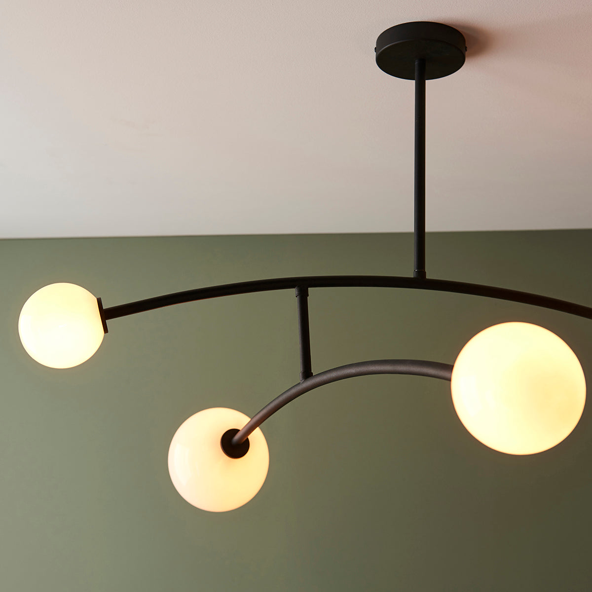 See-saw Ceiling Light in Black and Opal