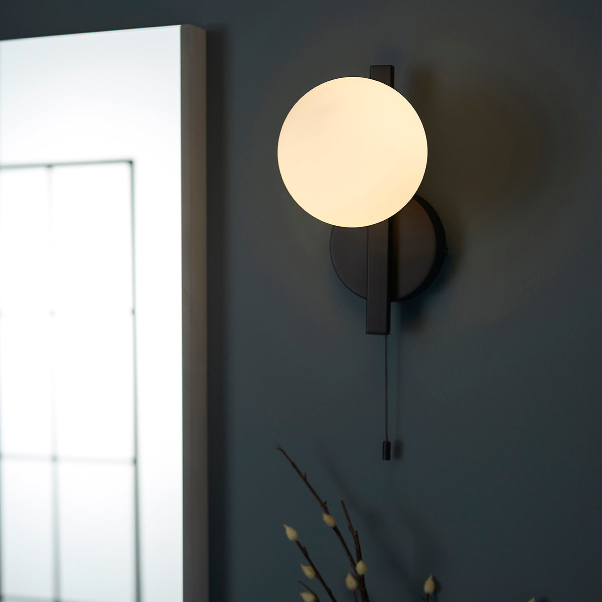 Matt black & matt opal glass