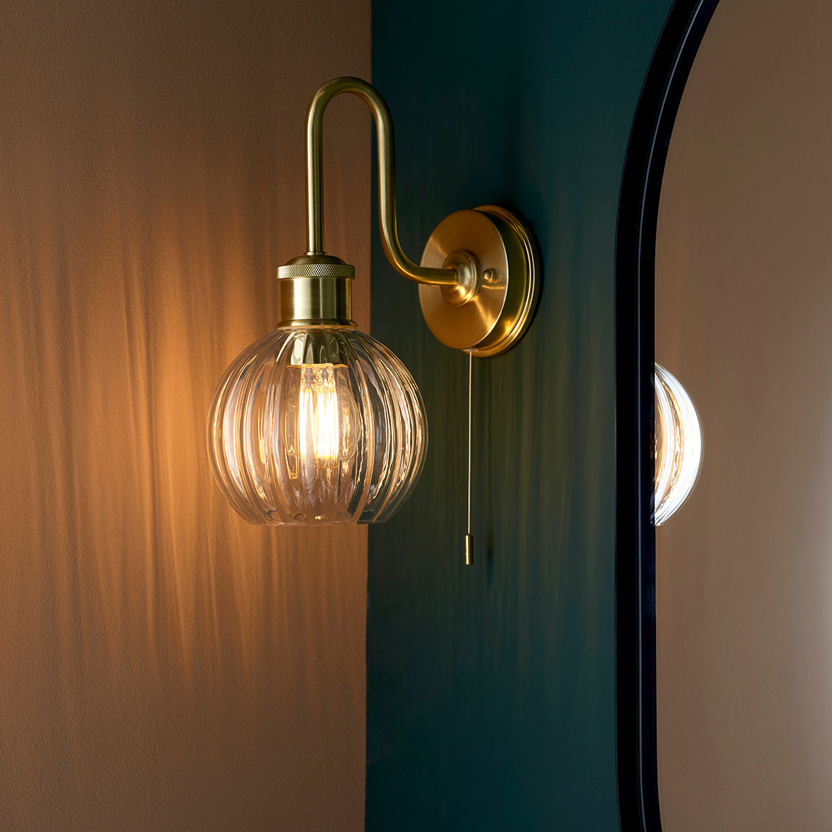 Satin brass plate & clear ribbed glass