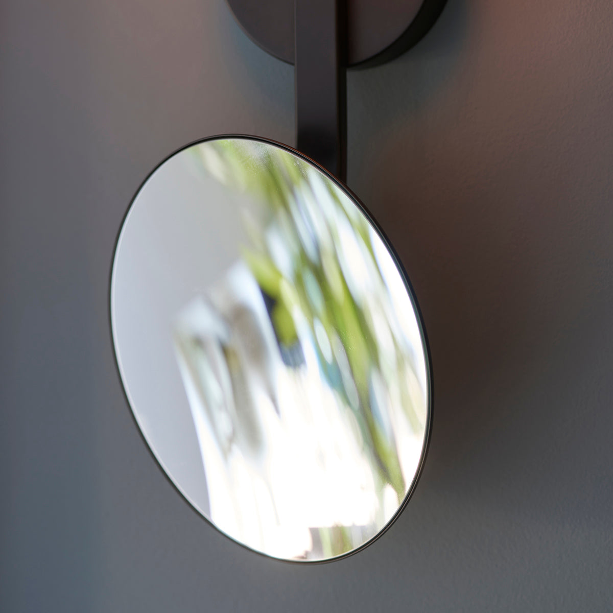 Matt black, mirrored glass with opal glass
