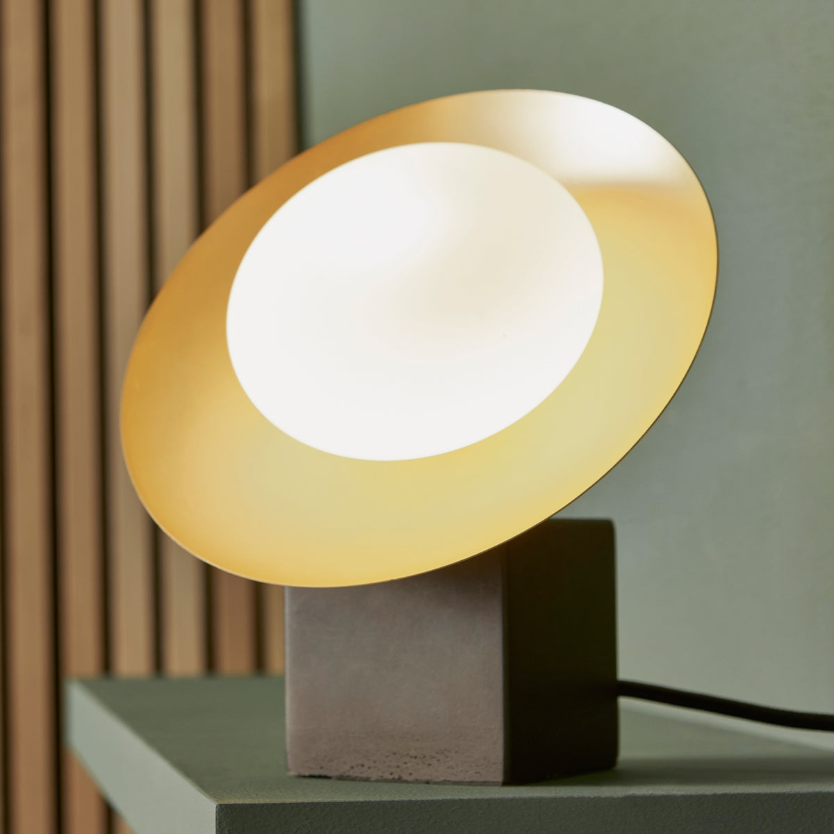 Tabernas Table Lamp in Gold