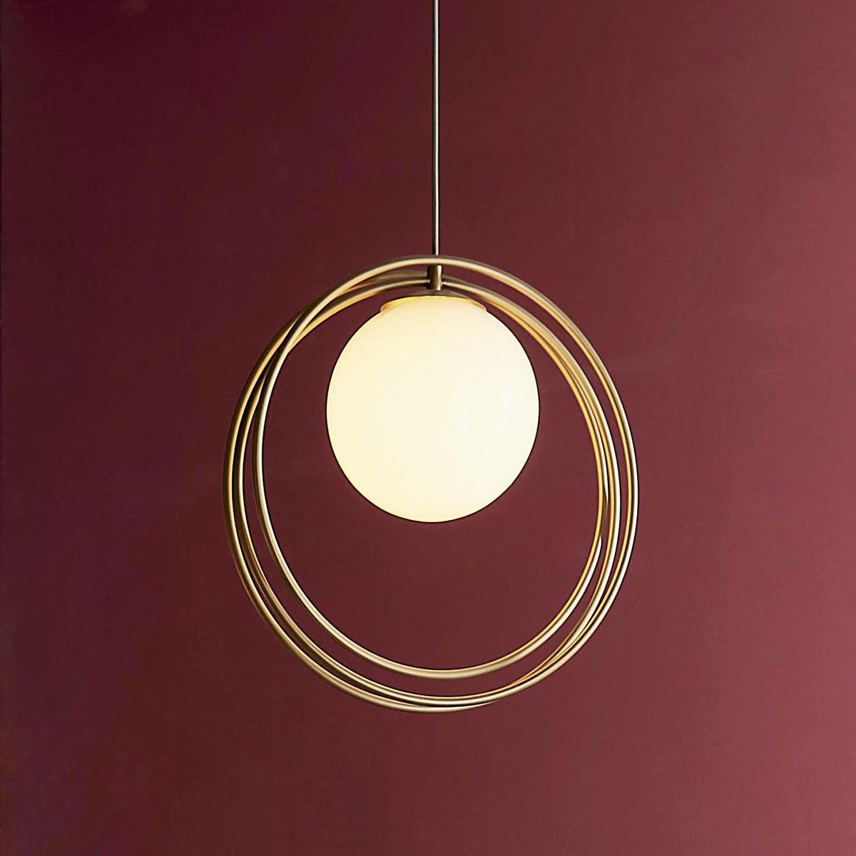 Upton Pendant in Gold