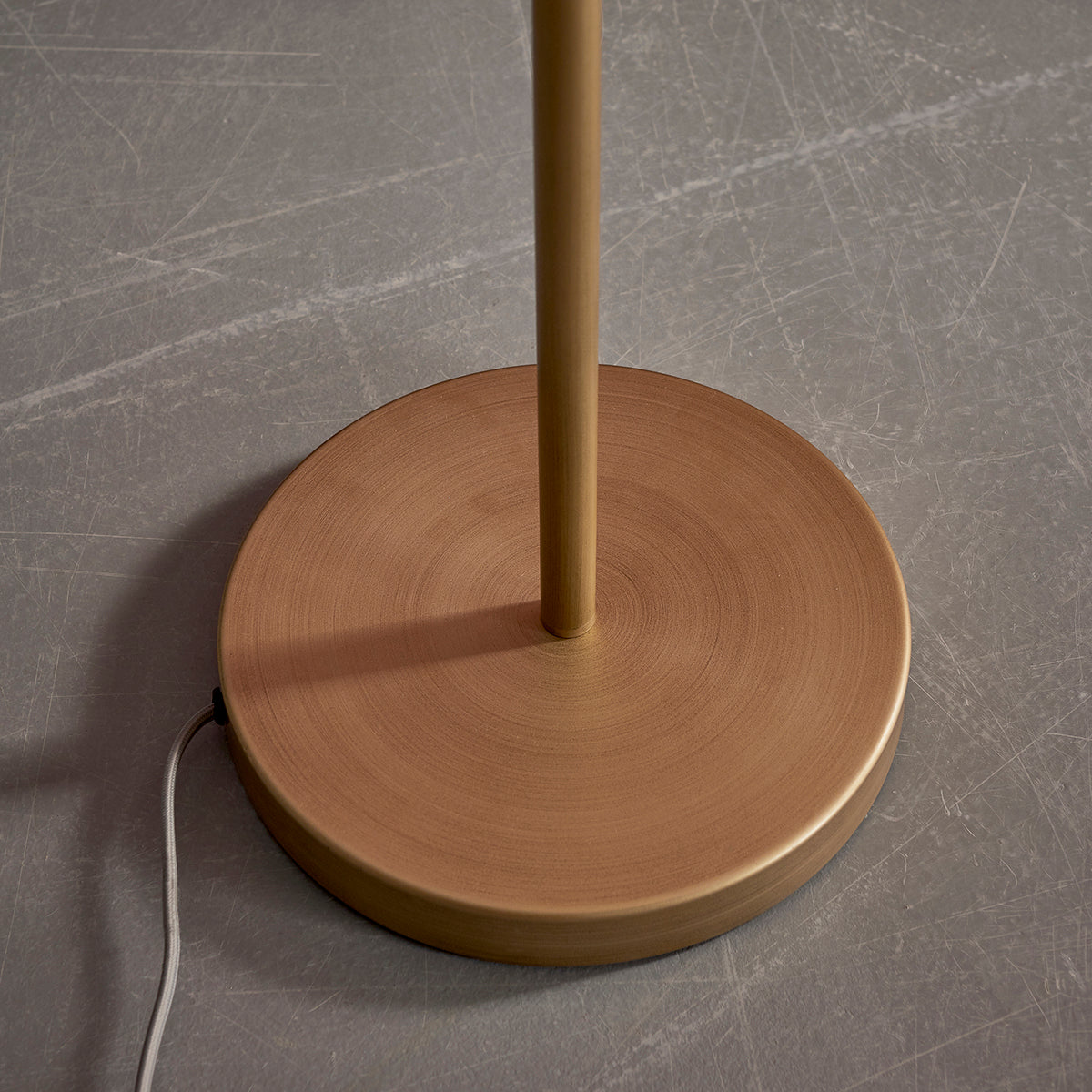 Upton Floor Lamp in Gold