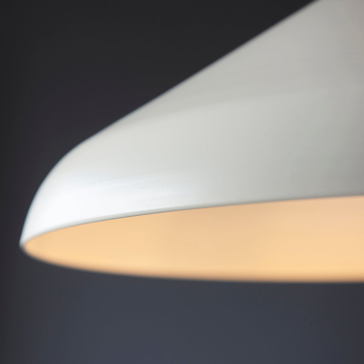 Warm white & brushed brass plate