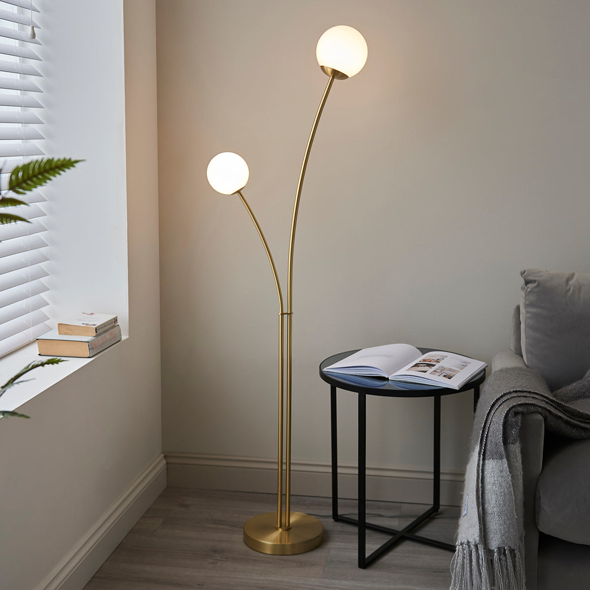Sprout Double Floor Lamp in Brass