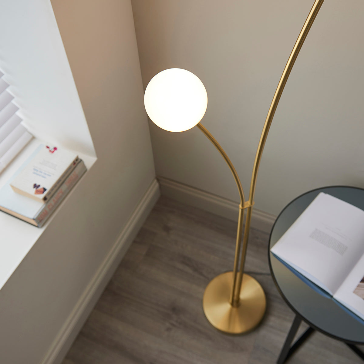 Sprout Double Floor Lamp in Brass