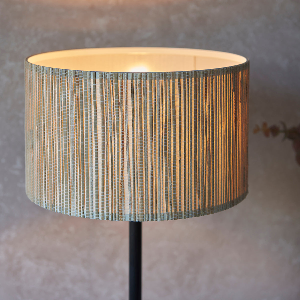 Luna Natural Seagrass Table Lamp in Matt Black